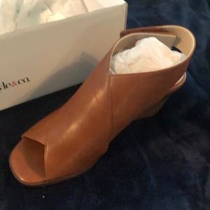 Beautiful peep toe ankle Velcro sandals